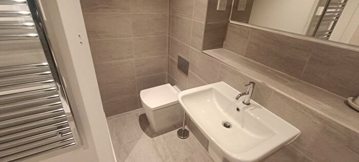 1 Bedroom Flat To Rent In Seymour Grove, Old Trafford, Manchester, M16