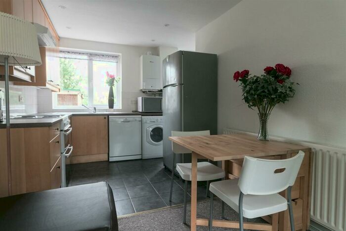 5 Bedroom Terraced House To Rent In Leahurst Crescent Harborne, Birmingham, B17