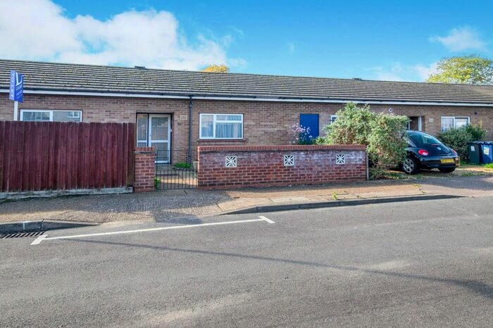 2 Bedroom Terraced House To Rent In Teversham Drift, Cambridge, CB1