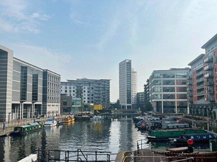 1 Bedroom Apartment For Sale In Clarence House, The Boulevard, Leeds, LS10