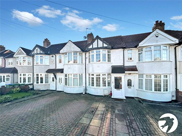 2 Bedroom House For Sale In Lyndon Avenue, Sidcup, Kent, DA15