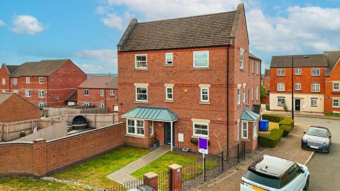 4 Bedroom Semi-detached House For Sale In Field Leys Way, Birstall, LE4