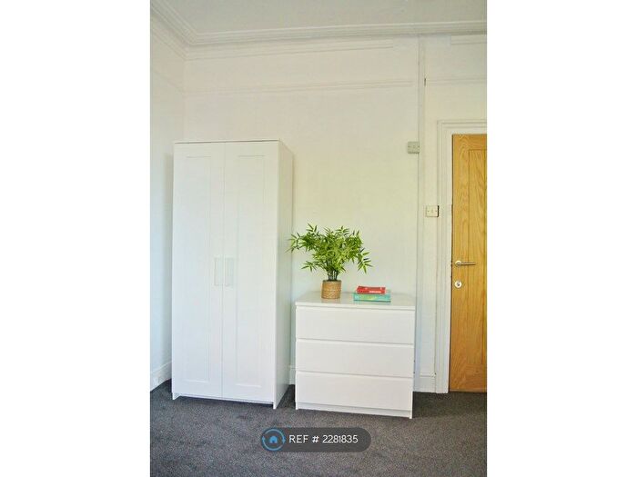6 Bedroom End Of Terrace House To Rent In Craig Y Don Road, Bangor, LL57