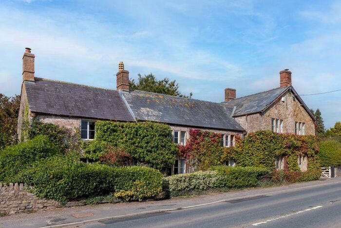 5 Bedroom Detached House For Sale In Ston Easton, Five Bedroom Farmhouse, BA3