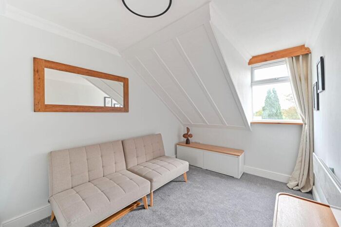 1 Bedroom Flat For Sale In Ridsdale Road, Anerley, London, SE20