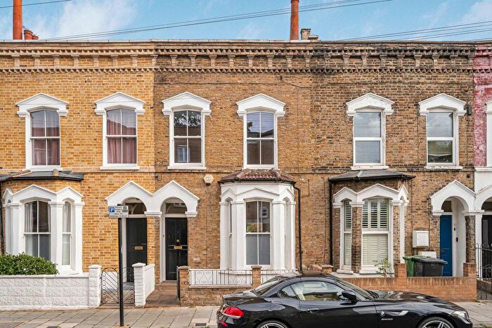 3 Bedroom Terraced House For Sale In Combermere Road, London, SW9
