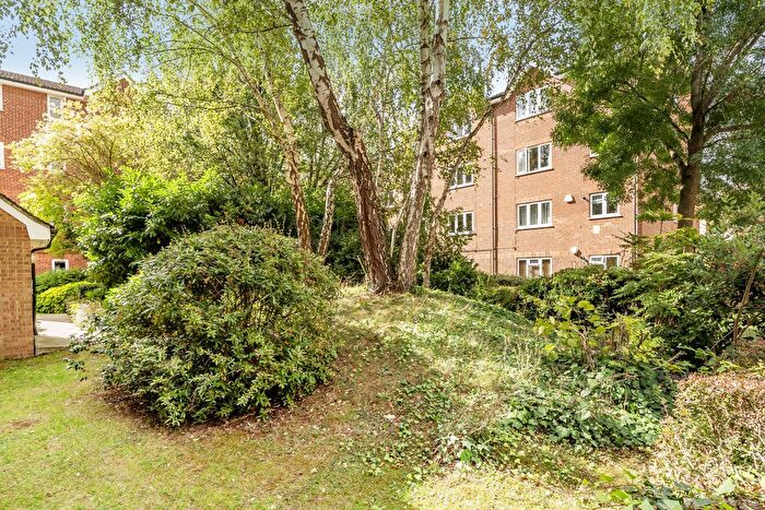 2 Bedroom Flat For Sale In Crosslet Vale, Greenwich, SE10