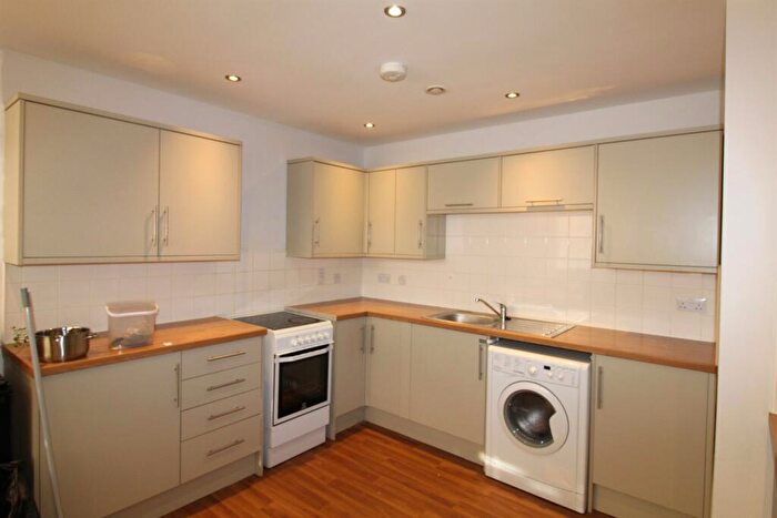 2 Bedroom Apartment To Rent In Tranquilty House, LS15