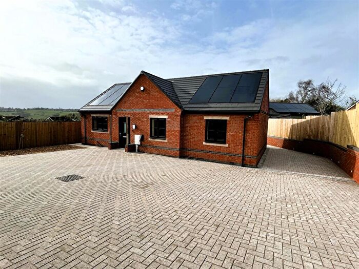 3 Bedroom Bungalow For Sale In St Johns Drive, Kilburn, Belper, DE56