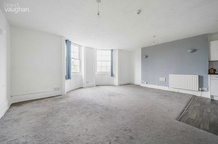 1 Bedroom Flat To Rent In Grand Parade, Brighton, BN2