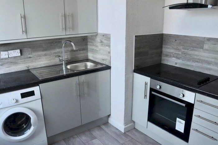 1 Bedroom Flat To Rent In Chichester Road, Portsmouth, PO2