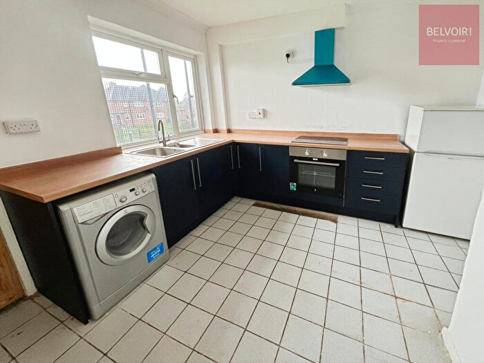 3 Bedroom Flat To Rent In Sutcliffe Avenue, Grimsby, DN33