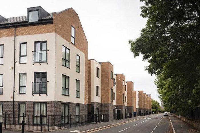 1 Bedroom Flat To Rent In Hulton Street, Manchester, Greater Manchester, M5