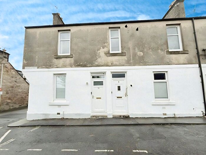 1 Bedroom Flat To Rent In Union Street, Markinch, KY7