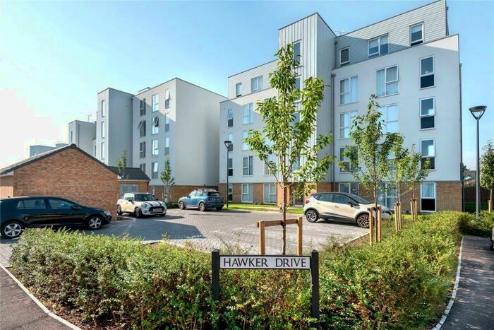 1 Bedroom Apartment To Rent In Addlestone, KT15
