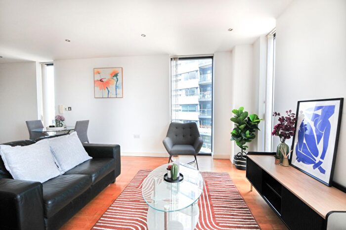 1 Bedroom Flat To Rent In The Quays, Salford, M50