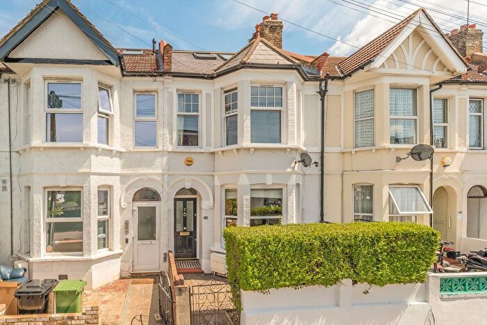 4 Bedroom Property For Sale In Totterdown Street, Tooting, SW17
