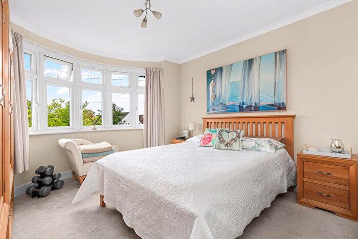 5 Bedroom Detached House For Sale In Hare Hill, Row Town, KT15