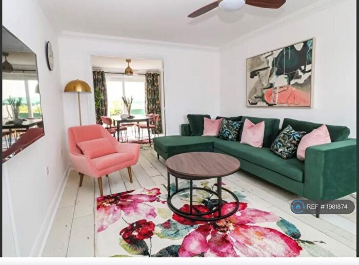 4 Bedroom Semi-Detached House To Rent In Blueberry House, Launceston Cornwall, PL15