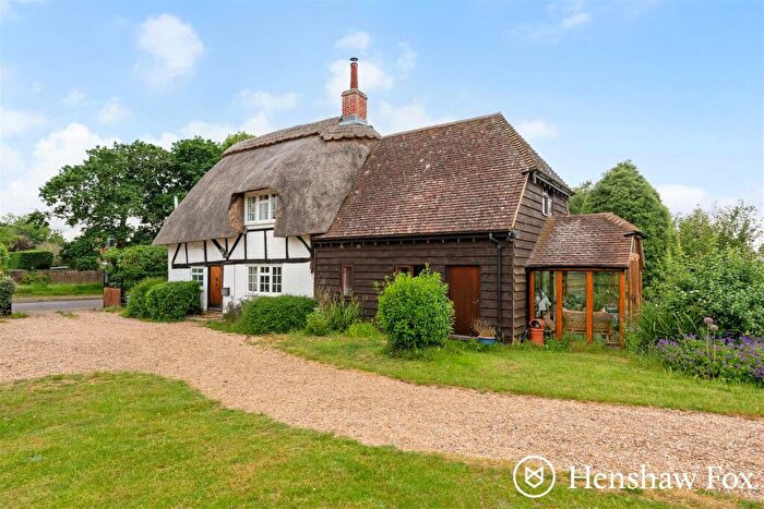 4 Bedroom Detached House For Sale In Botley Road, Romsey, Hampshire, SO51