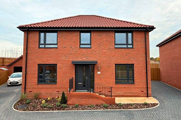 4 Bedroom Detached House For Sale In Norwich Road, Claydon, IP6