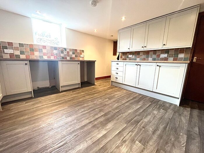1 Bedroom Terraced House To Rent In Oak Street, Haworth, Keighley, BD22