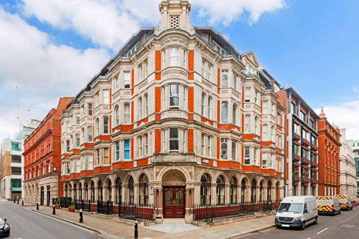 2 Bedroom Flat For Sale In Temple Avenue, London, EC4Y