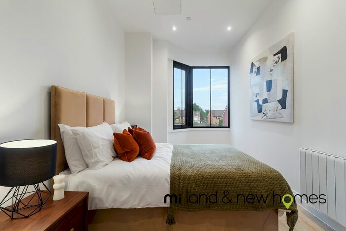 1 Bedroom Flat For Sale In London Road, Langley, Slough, SL3