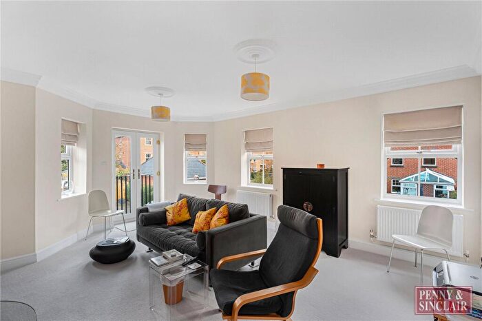 2 Bedroom Apartment To Rent In Bishop Kirk Place, Summertown, OX2