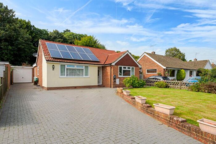 3 Bedroom Detached Bungalow For Sale In Hog Green, Elham, CT4