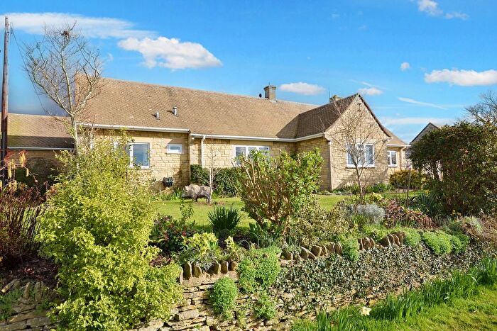 3 Bedroom Detached House For Sale In Willow Bank Road, Alderton, Tewkesbury, Gloucestershire, GL20