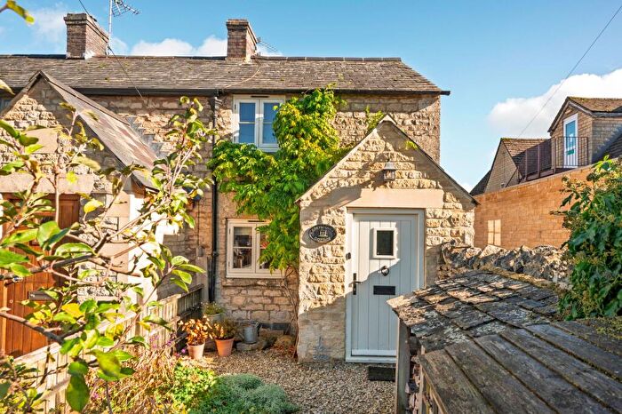 3 Bedroom End Of Terrace House For Sale In Well Lane, Stow On The Wold, GL54