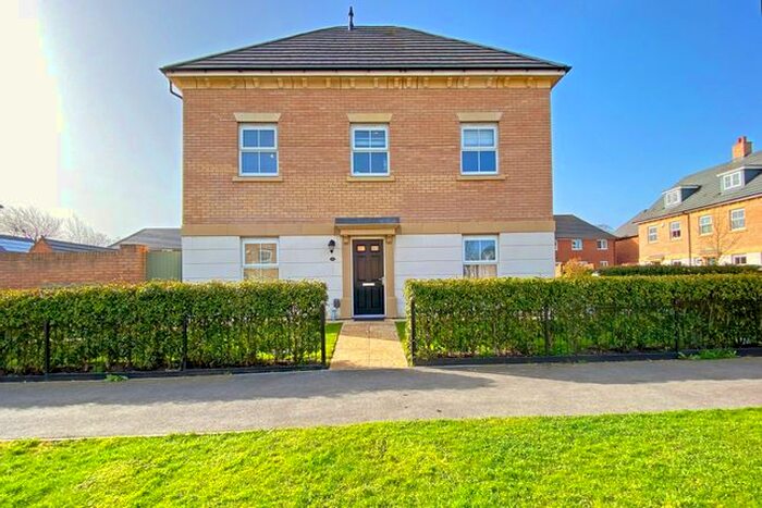 4 Bedroom End Of Terrace House To Rent In Sanders Walk, Harrogate, HG1