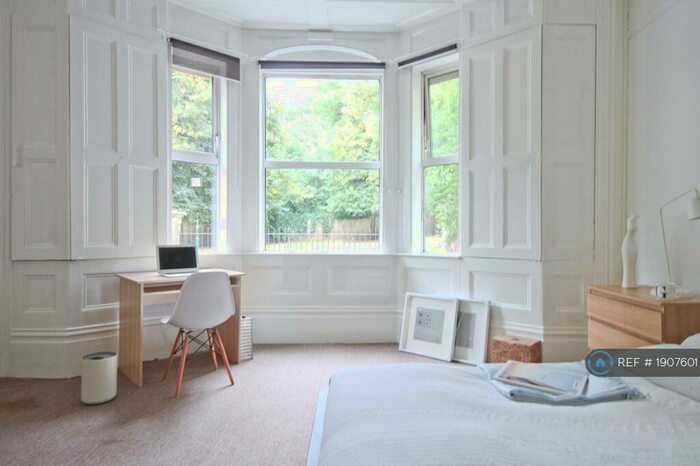 7 Bedroom Semi-Detached House To Rent In *Students /** &#Pp/Pw Elm Av, Nottingham, NG3