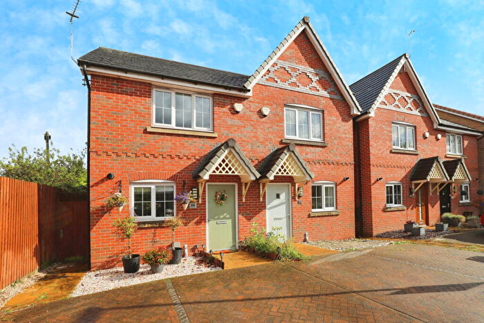 2 Bedroom Semi-Detached House For Sale In Trippear Way, Heywood, OL10