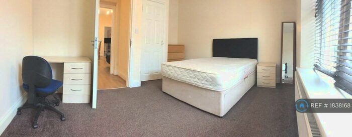 2 Bedroom Flat To Rent In Fenham, Newcastle Upon Tyne, NE4