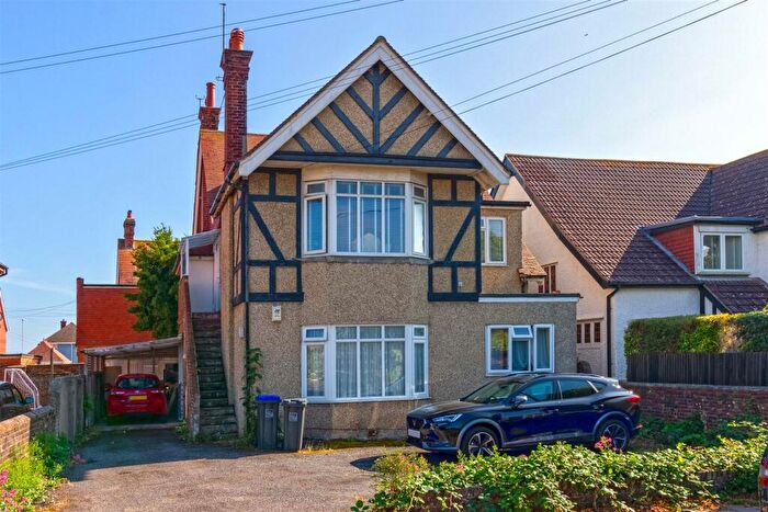 2 Bedroom Flat To Rent In Bath Road, Worthing, BN11