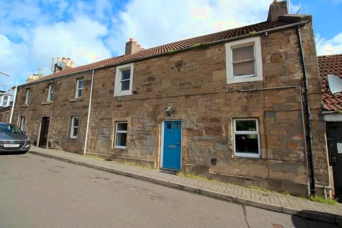 2 Bedroom Flat To Rent In Castlefield, Cupar, KY15