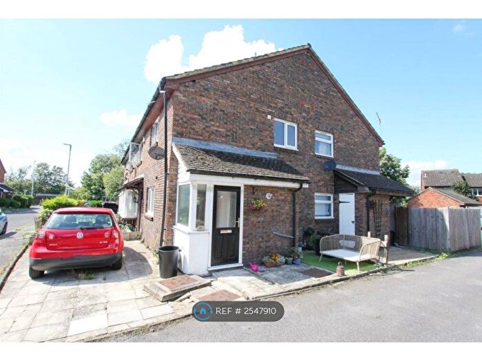 1 Bedroom Terraced House To Rent In Hindhead Close, Uxbridge, UB8