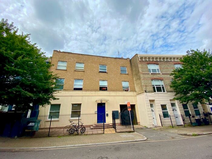 2 Bedroom Flat To Rent In Bavaria Road, Archway, N19