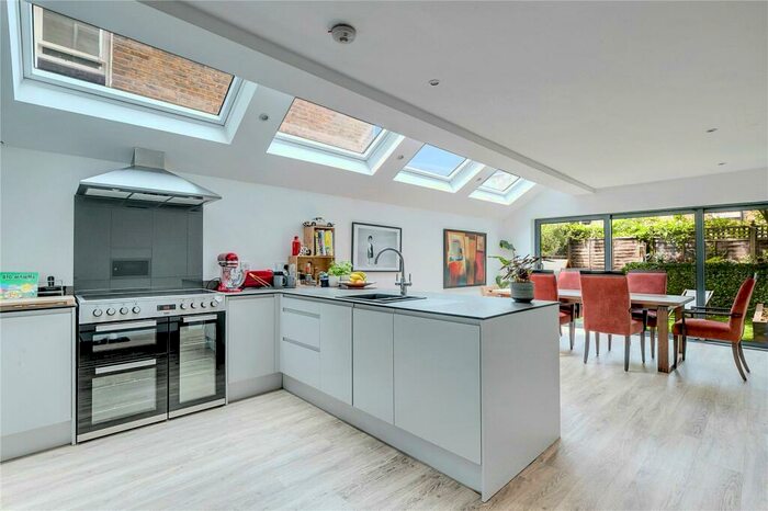 4 Bedroom Terraced House To Rent In Salcott Road, SW11