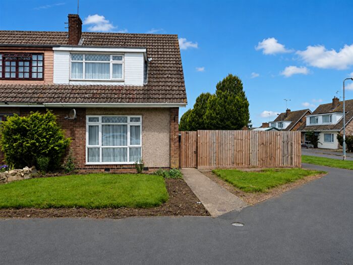3 Bedroom Semi Detached House To Rent In Kettering, NN15