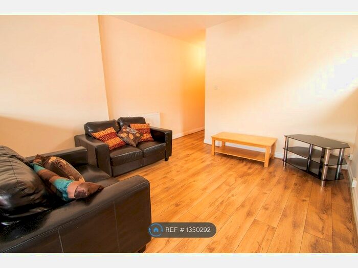 4 Bedroom Flat To Rent In Ordnance Road, Southampton, SO15