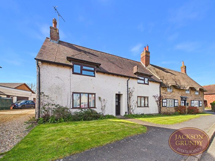 3 Bedroom Semi Detached House For Sale In Main Road, Kilsby, CV23