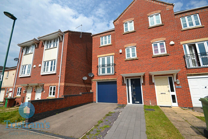2 Bedroom Town House To Rent In Kelham Drive, Nottingham, NG5
