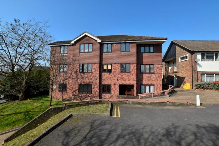 1 Bedroom Property To Rent In Frenches Court, Redhill, RH1