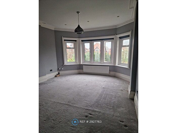 2 Bedroom Flat To Rent In Grimston Gardens, Folkestone, CT20
