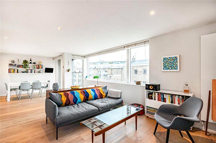2 Bedroom Apartment For Sale In Amwell Street, Clerkenwell, London, EC1R