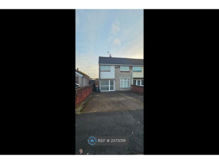 3 Bedroom End Of Terrace House To Rent In Welland Crescent, Newport, NP20