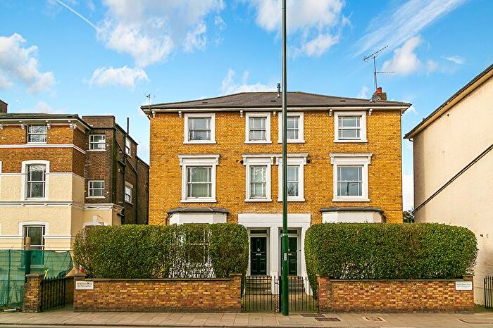 1 Bedroom Flat To Rent In Sheen Road, Richmond, TW9